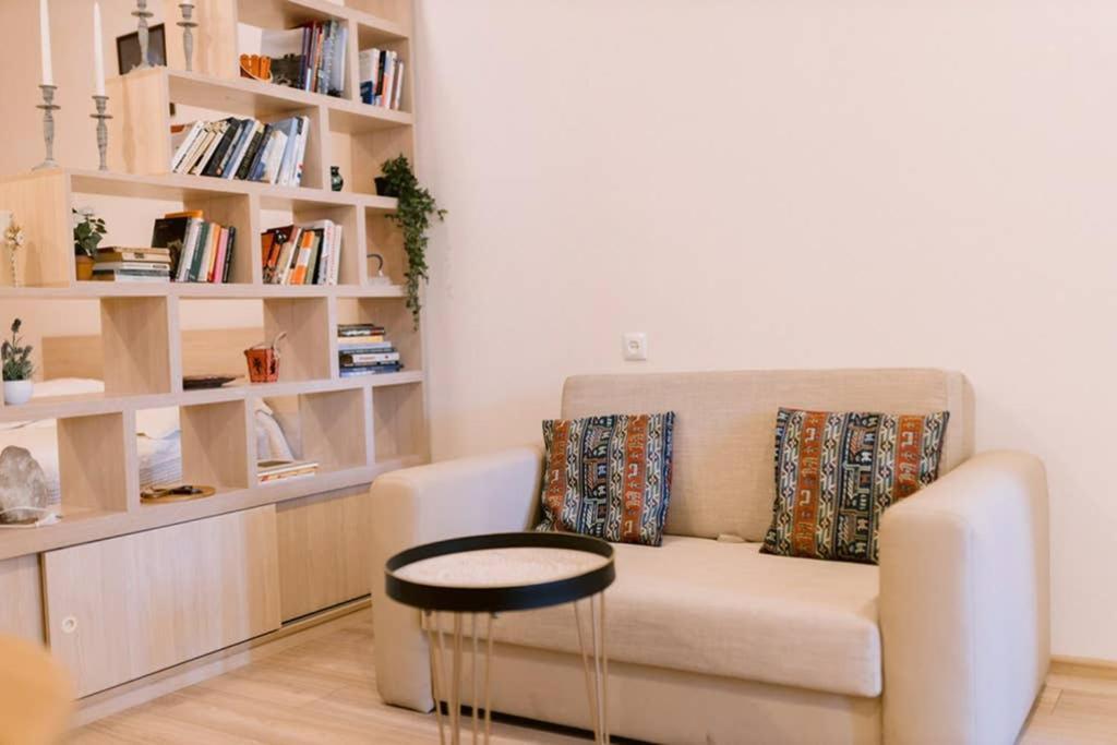 New Central Apartment In Gjoumri Kültér fotó